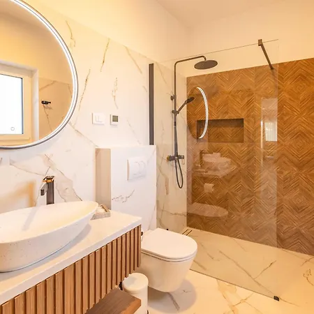 Villa Navis *
